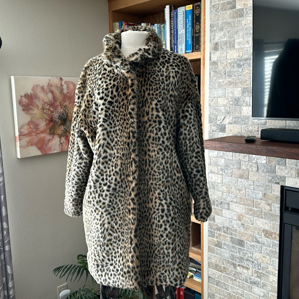 Zara Leopard Faux Fur Coat Size L